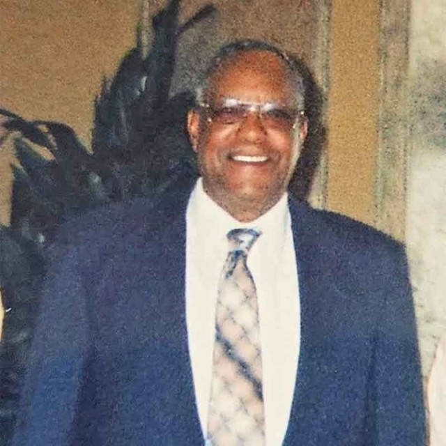 Oliver Dismuke, Sr.